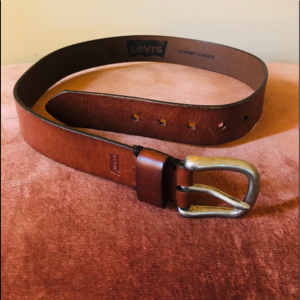 Levi’s leather belt